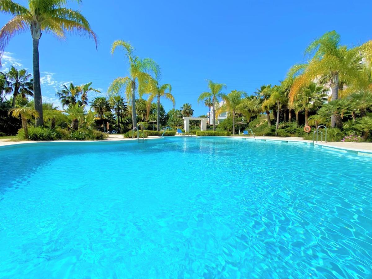 Appartamento Amazing In Lagoon Estepona